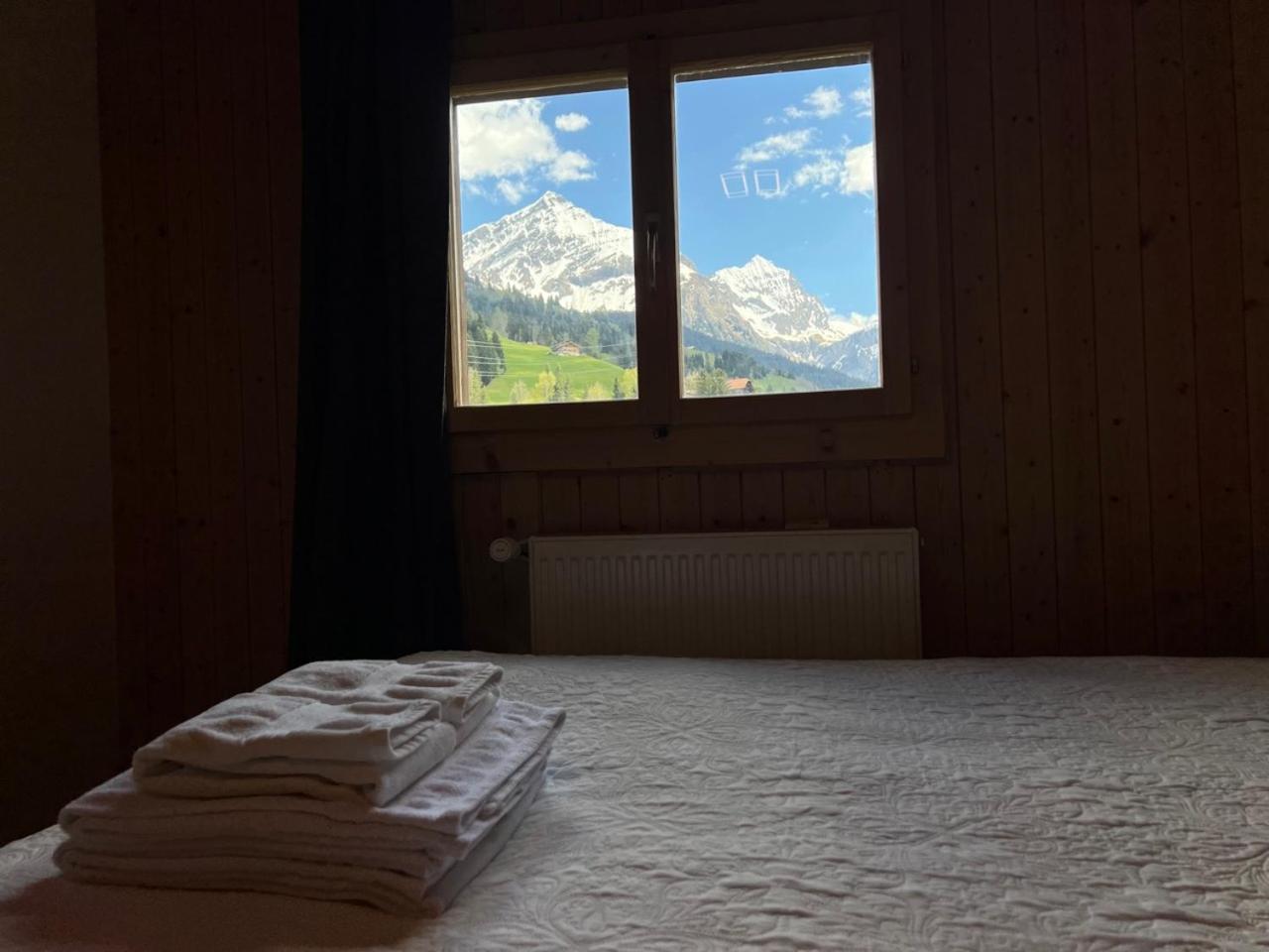 Beautiful Apartment With Stunning View Gsteig Dış mekan fotoğraf